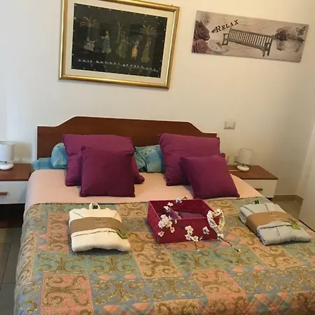 Couette-café B&B Cagliari Ariosto *